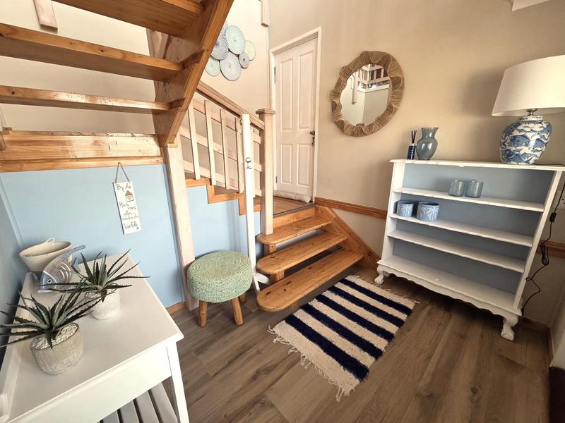 5 Bedroom Property for Sale in Outeniqua Strand Western Cape